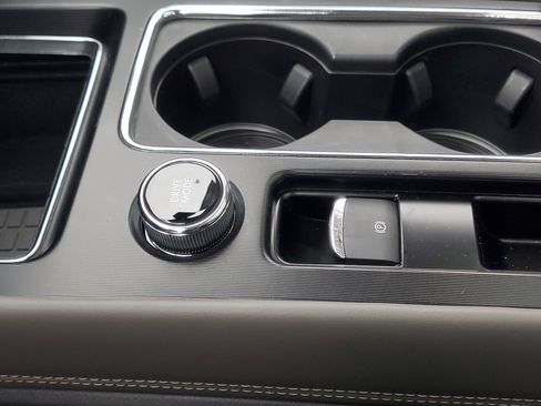 New 2026 Lincoln Corsair Premiere image 24