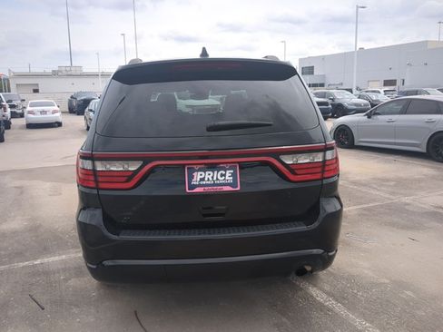 Used 2023 Dodge Durango SXT w/ SXT Blacktop Group AWD/4WD image 7