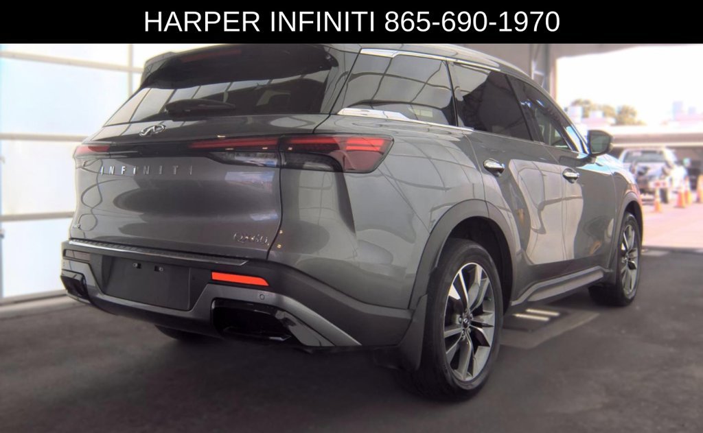 Used 2023 INFINITI QX60 Luxe w/ Cargo Package AWD/4WD image 3