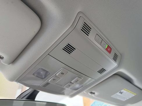 Certified 2023 Volkswagen Jetta S FWD image 30