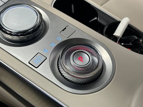 Used 2023 Genesis GV70 2.5T w/ Select Package image 23