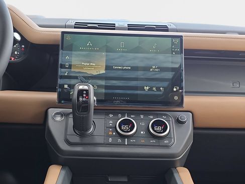 New 2026 Land Rover Defender 130 X-Dynamic SE AWD/4WD image 20