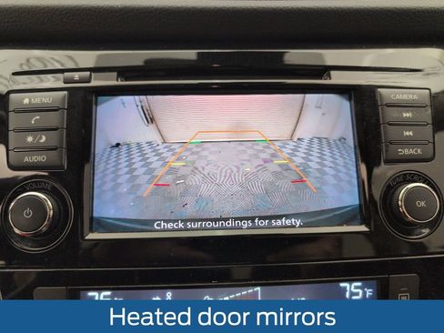 Used 2020 Nissan Rogue SV image 29