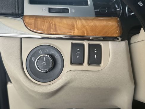 Used 2010 Lincoln MKS image 18