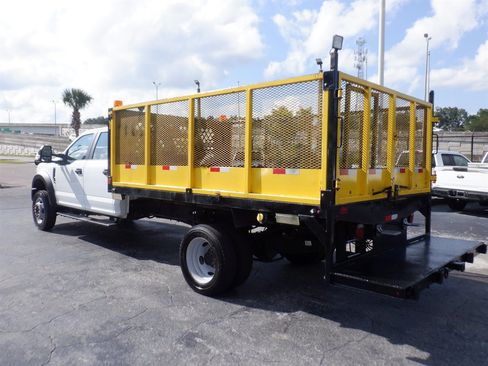 Used 2022 Ford F450 XL w/ Power Equipment Group image 3