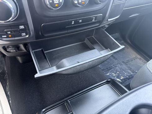 Used 2024 RAM 1500 Warlock AWD/4WD image 28