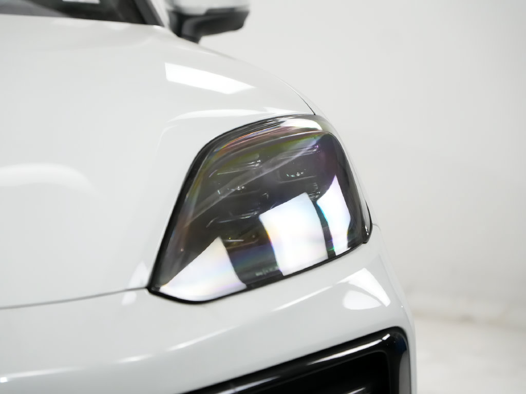 Certified 2026 Porsche Cayenne Coupe AWD/4WD image 8