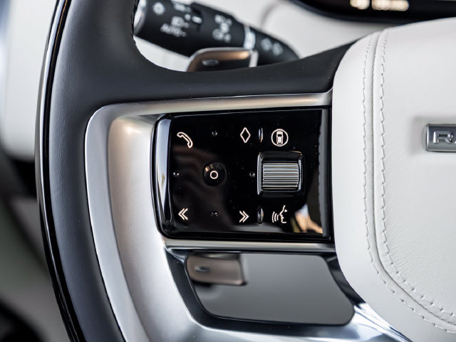 New 2026 Land Rover Range Rover Autobiography AWD/4WD image 19