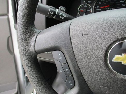 Used 2023 Chevrolet Express 2500 w/ Driver Convenience Package image 14