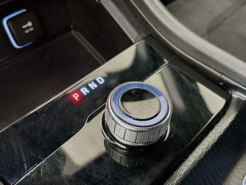 Used 2024 Jeep Grand Cherokee L Laredo image 24