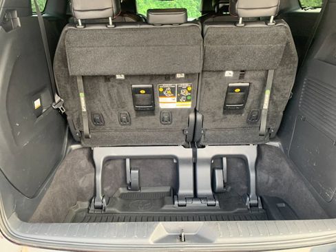Used 2025 Toyota Sienna XSE w/ XSE Premium Package AWD/4WD image 19