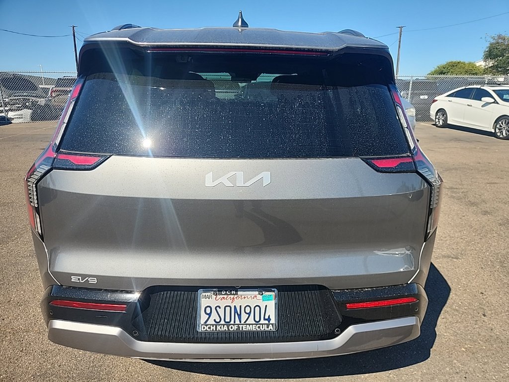 Certified 2024 Kia EV9 Land AWD/4WD image 12