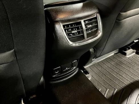 Used 2018 Chevrolet Malibu LT FWD image 10