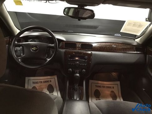 Used 2014 Chevrolet Impala LT w/ LT Sunroof Package image 24