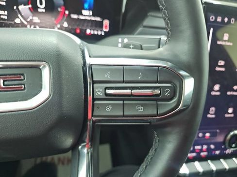 Used 2025 GMC Acadia Elevation FWD image 26