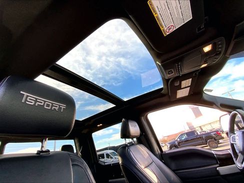 Used 2022 Ford F250 Lariat w/ Tremor Off-Road Package image 19