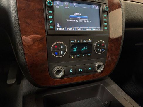 Used 2010 Chevrolet Silverado 2500 LTZ w/ Convenience Package image 28