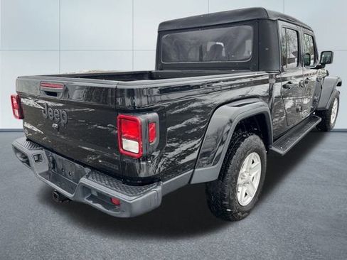 Used 2021 Jeep Gladiator Sport image 5