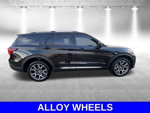 Certified 2025 Ford Explorer Platinum w/ Ultimate Package AWD/4WD image 3