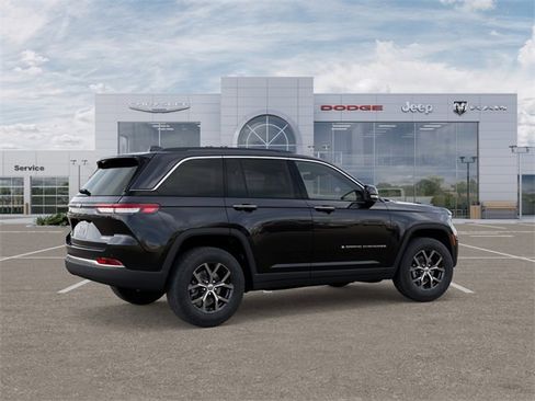 New 2025 Jeep Grand Cherokee Limited w/ Trailer Tow Package image 4