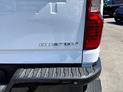 Used 2025 Chevrolet Silverado 2500 Custom w/ Custom Value Package AWD/4WD image 8