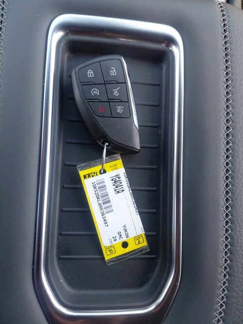 Used 2024 GMC Yukon Denali AWD/4WD image 43