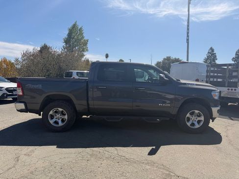 Used 2019 RAM 1500 Big Horn AWD/4WD image 6