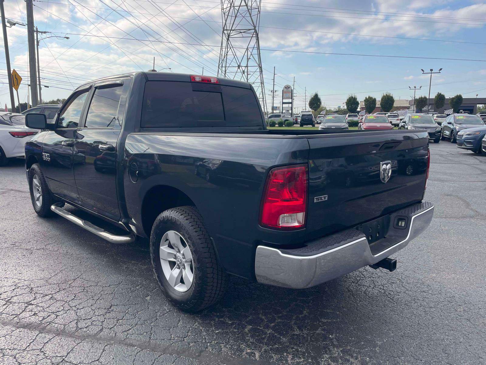 Used 2013 RAM 1500 Classic SLT w/ Remote Start & Security Group RWD image 5