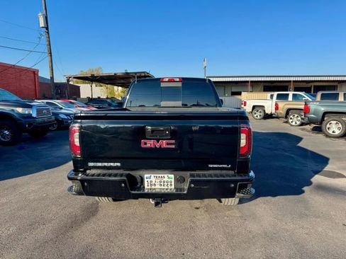 Used 2017 GMC Sierra 1500 Denali image 4