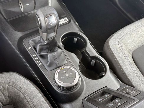 Used 2022 Ford Bronco Base image 29