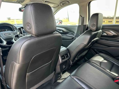 Used 2019 GMC Terrain SLT w/ Preferred Package image 17