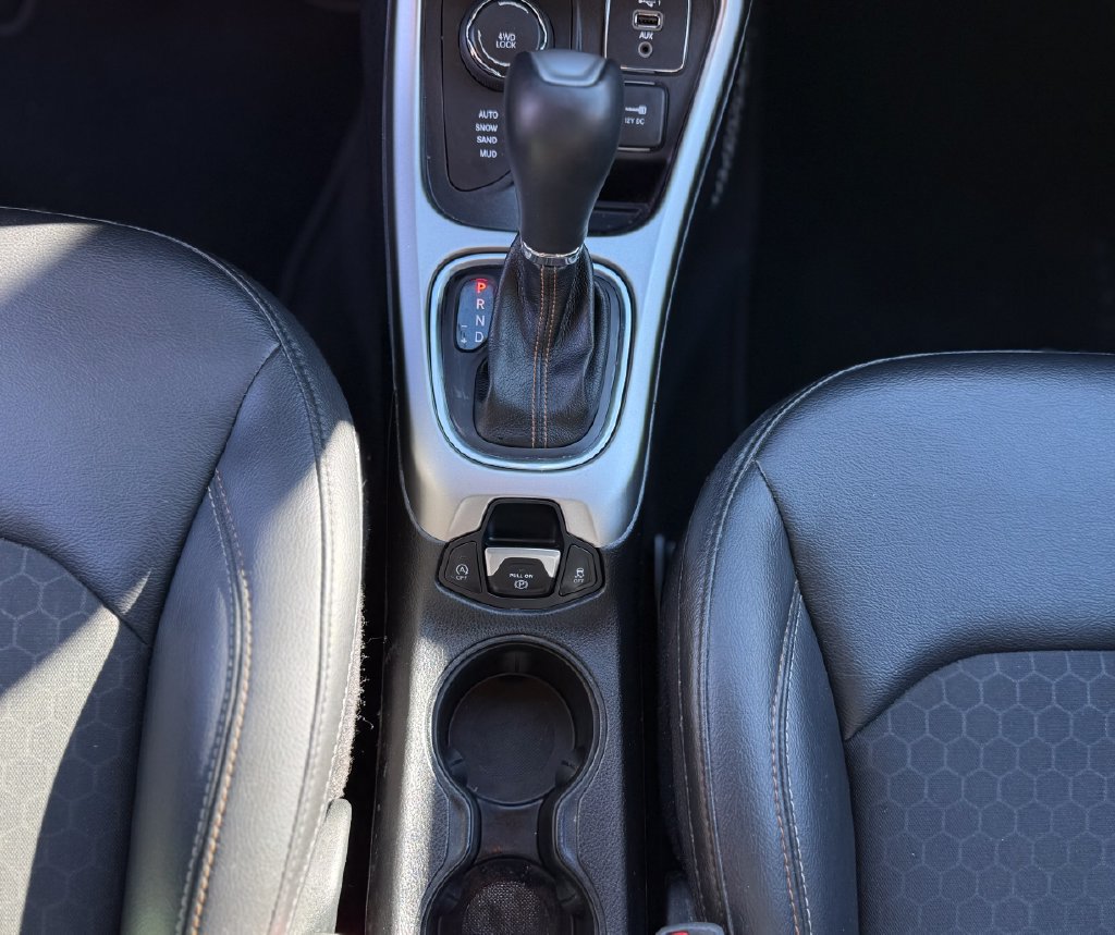 Used 2019 Jeep Compass Latitude w/ Popular Equipment Group AWD/4WD image 25
