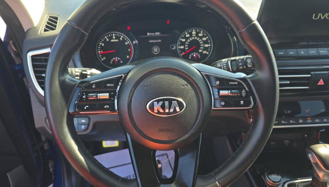 Used 2021 Kia Seltos SX w/ SX Sunroof Package AWD/4WD image 12
