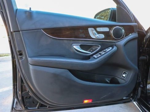Used 2018 Mercedes-Benz C 300 C 300 image 16