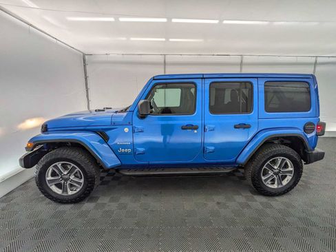 Used 2023 Jeep Wrangler Unlimited Sahara AWD/4WD image 3