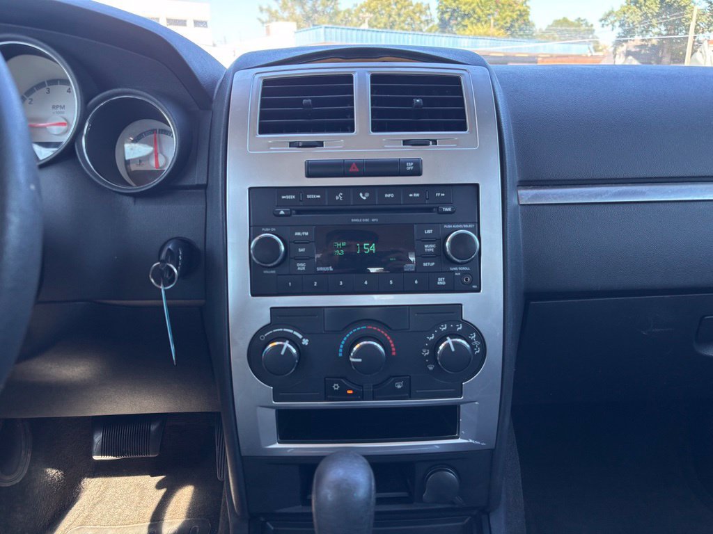 Used 2009 Dodge Charger SXT RWD image 38