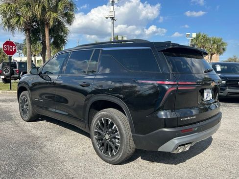 New 2026 Chevrolet Traverse LT w/ Sun and Wheel Package FWD image 5