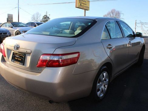 Used 2009 Toyota Camry LE w/ Fleet Convenience Pkg image 6