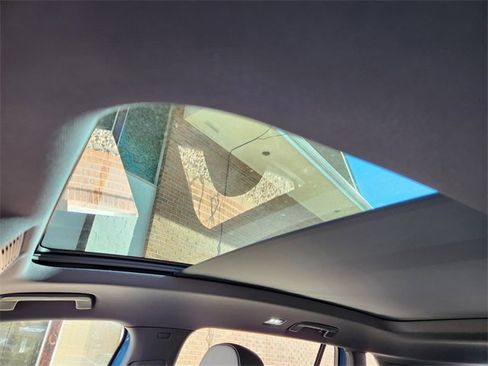 New 2026 Volkswagen Tiguan SE R-Line image 23