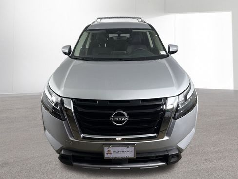 New 2025 Nissan Pathfinder SL image 24