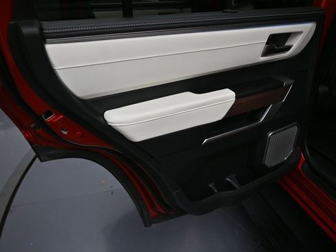 Used 2023 Toyota Sequoia Capstone image 33