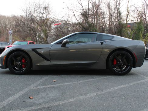 Used 2015 Chevrolet Corvette Stingray Coupe image 18