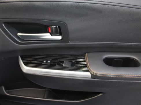 Certified 2025 Toyota Sienna XLE Woodland Edition AWD/4WD image 45