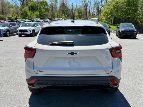 New 2026 Chevrolet Trax RS FWD image 10