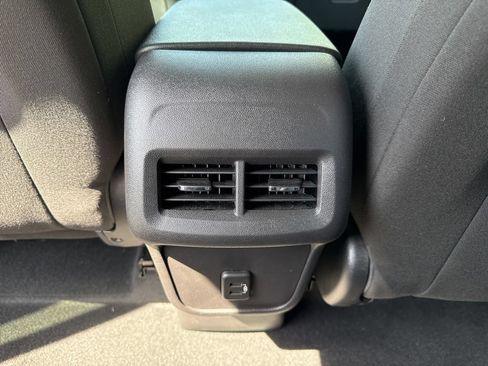 Used 2024 Chevrolet Equinox LS w/ LS Convenience Package FWD image 19