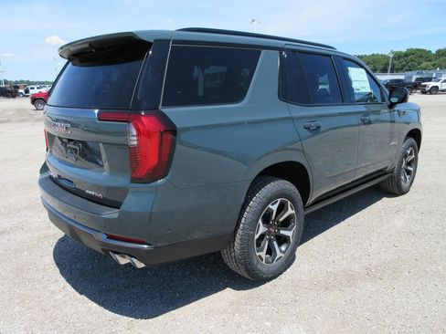 New 2026 GMC Yukon AT4 w/ AT4 Premium Package AWD/4WD image 4