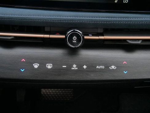 Certified 2024 Nissan Ariya AWD image 23