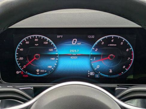 Used 2020 Mercedes-Benz GLB 250 image 11