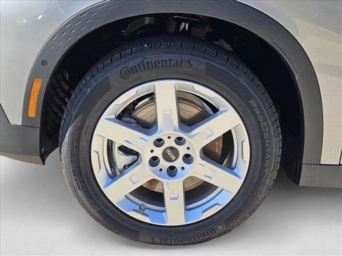 Used 2025 MINI Cooper Countryman S w/ Comfort Package Max image 10