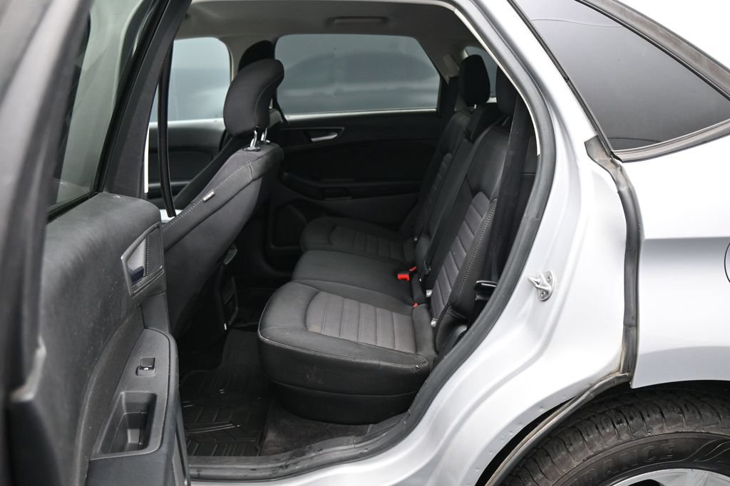 Used 2016 Ford Edge SE FWD image 24